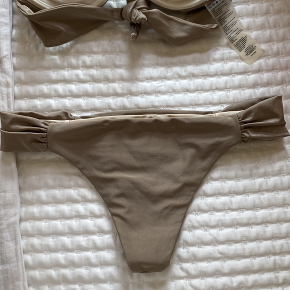 Swimsuit - never worn made in Italy - Picture 10 of 11